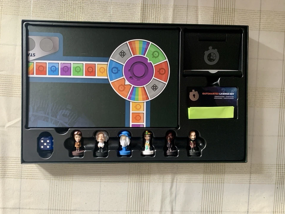 Outsmarted! The Live Family Quiz Show Board Game By QPlay 2022 Complete - Image 4 of 4