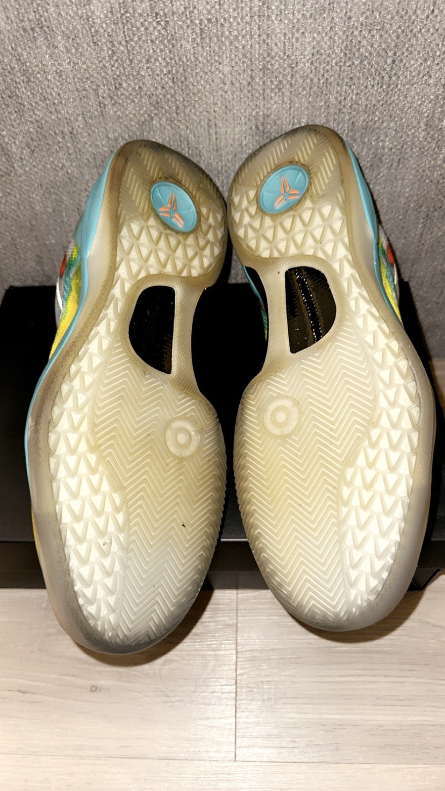 Nike Kobe 8 Protro Venice Beach Size 11 FQ3548-001 Mamba Lakers Retro thumbnail 4