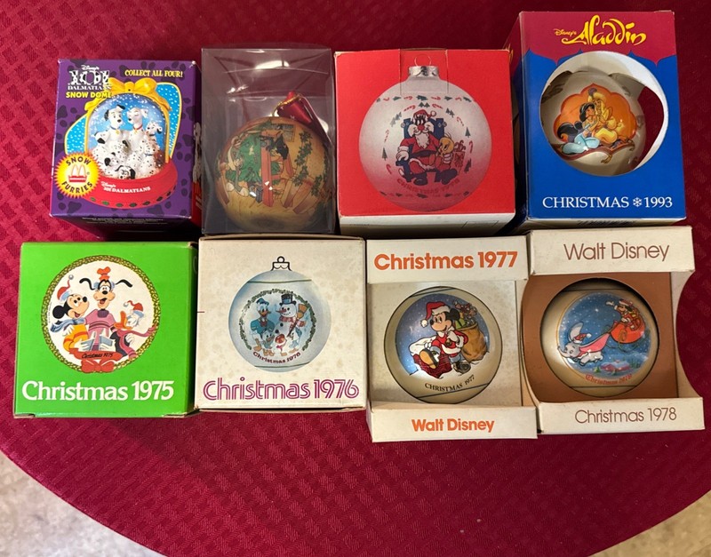 vintage disney and Looney Tunes christmas ornaments lot (quantity:8)