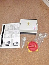 MTE 3 pole none fused fully insulated isolator switch