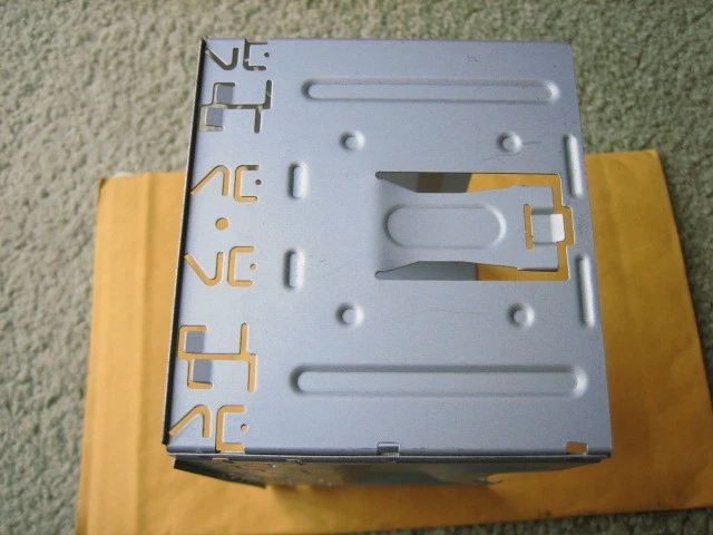 Pyle Mount Sleeve for PLDN83BT 6.2" Touch Screen TFT/LCD Bluetooth Receiver - Image 3 of 3