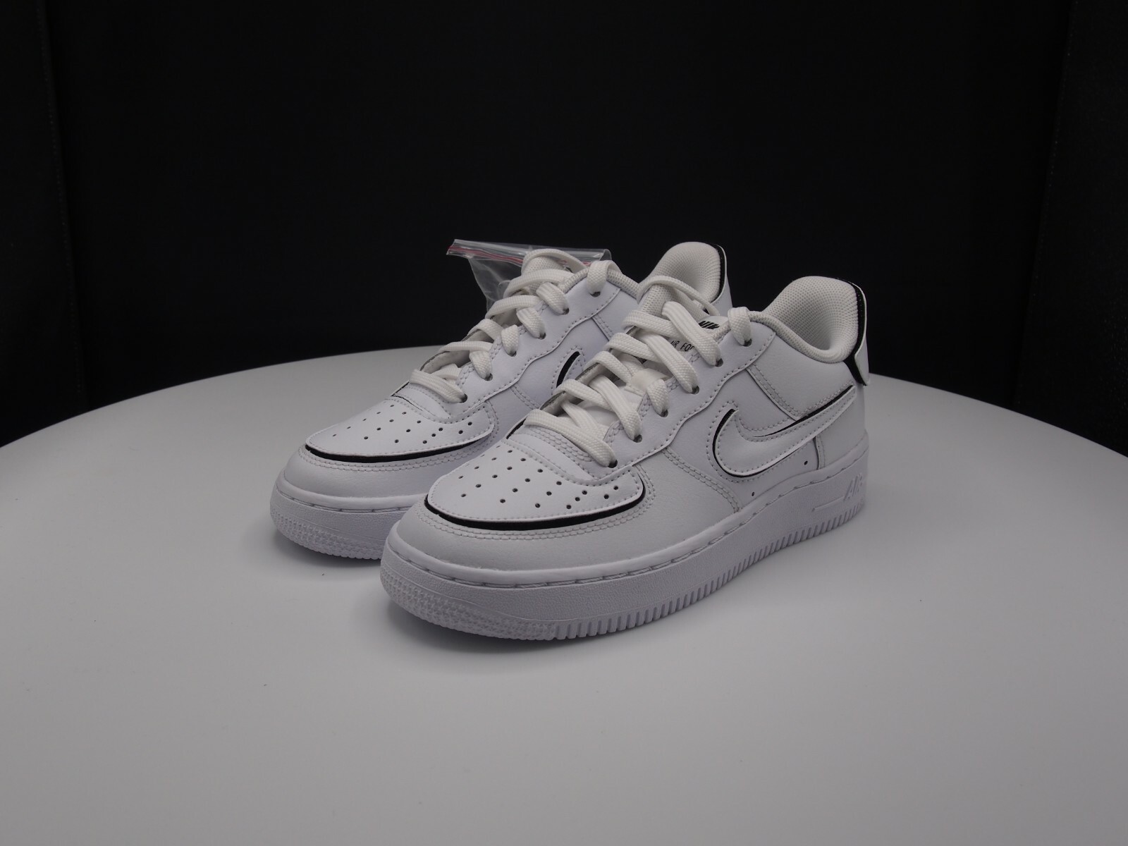 nike air force 1 cosmic