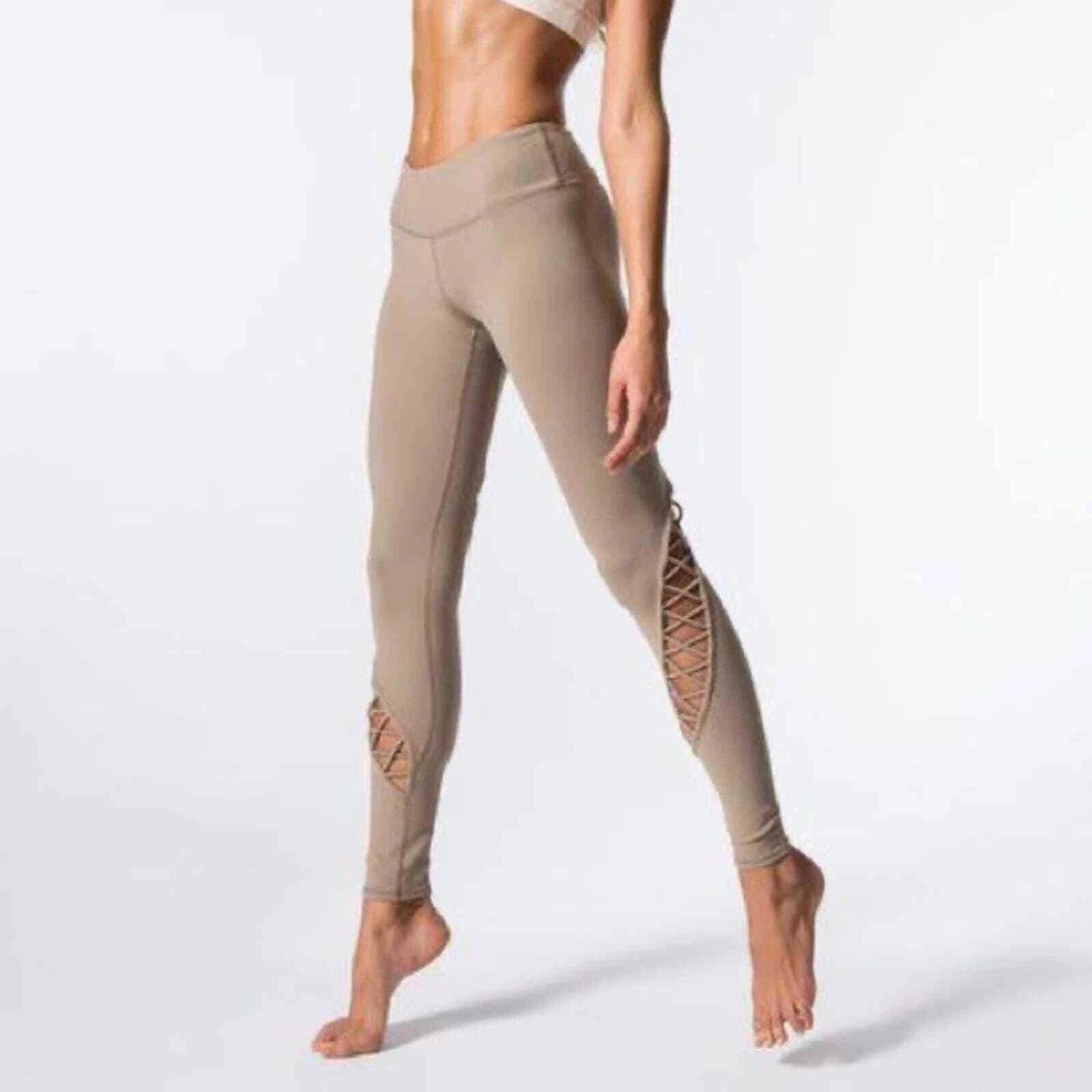 alo-yoga entwine yoga leggings