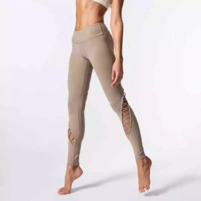 alo-yoga entwine yoga leggings