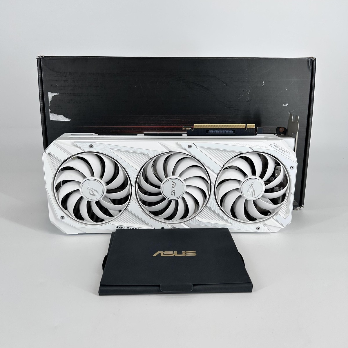 ASUS ROG Strix White OC GeForce RTX 3090 24GB - Graphics Card