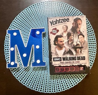 The Walking Dead Yahtzee Battle Yahtzee Two Games In One USAopoly Sealed