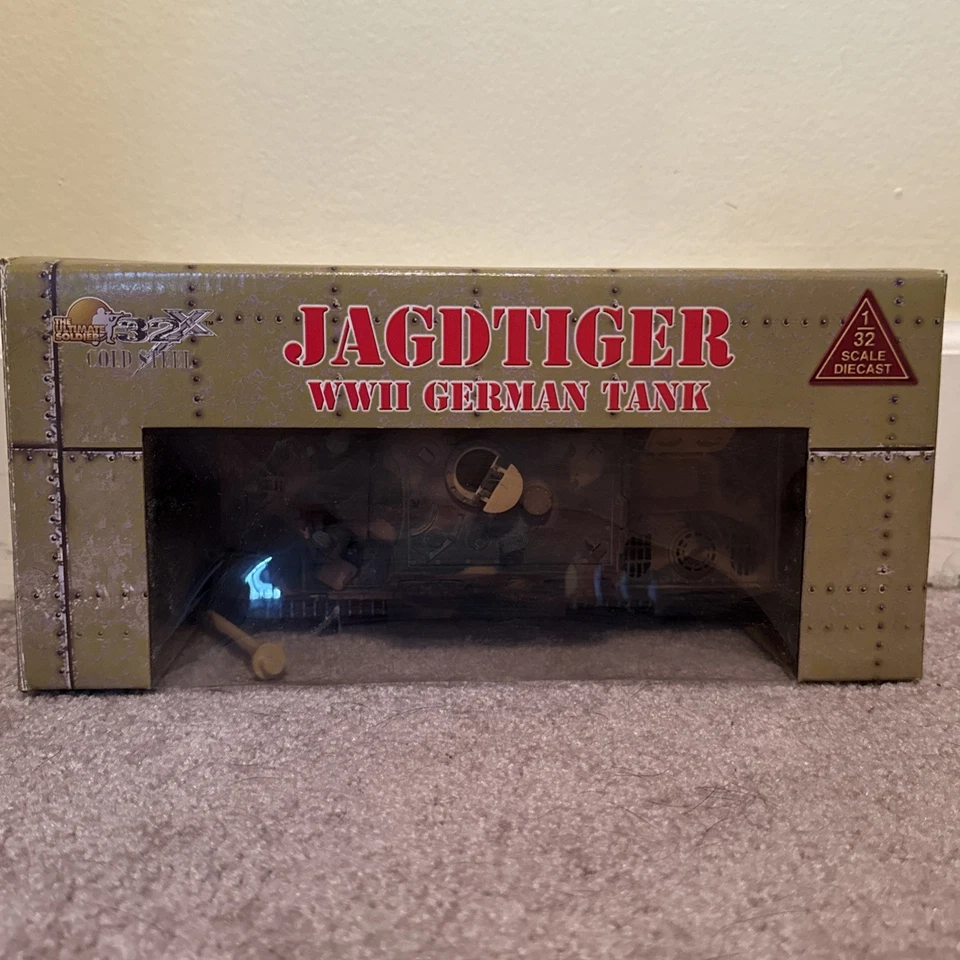 1:32 Scale 21st CenturyToys Ultimate Soldier WWII GermanArmy JagdTiger Tank OPEN - Image 2 of 3