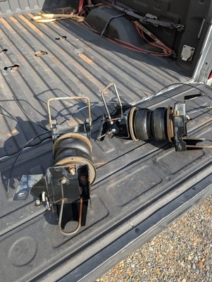 Air lift load lifter towing system