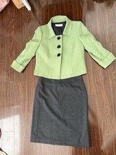 Tahari Green Blazer and Gray Skirt Set size 6 Vintage