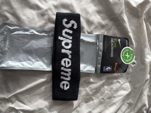 bandeau noir suprême Nike