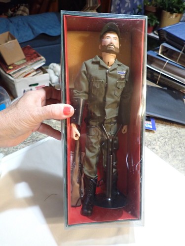 The Elite Brigade soldier in box - Soldier, file, box and stand - Picture 13 of 14