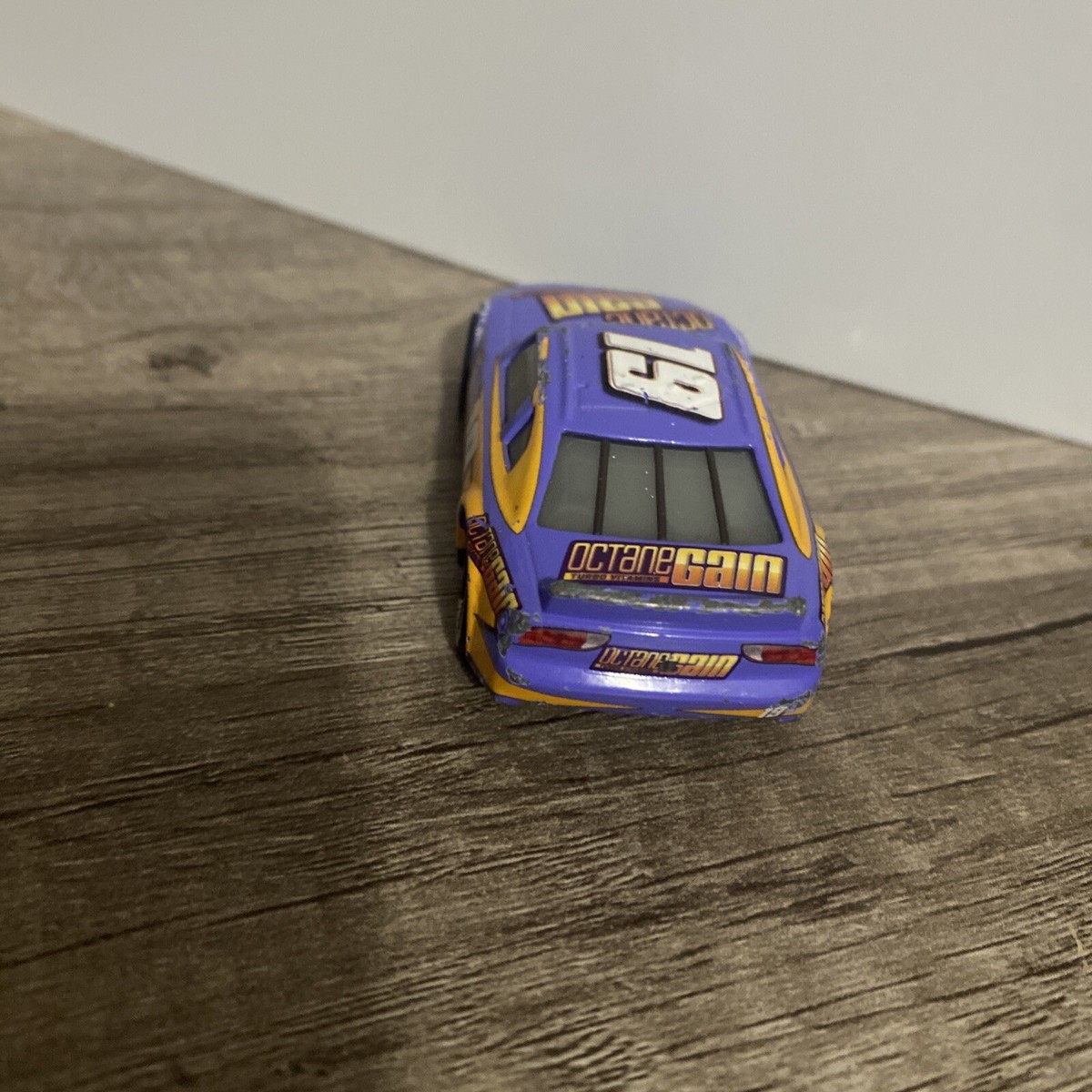 Disney Pixar Cars 3 Bobby Swift #19 Octane Gain 2 | eBay