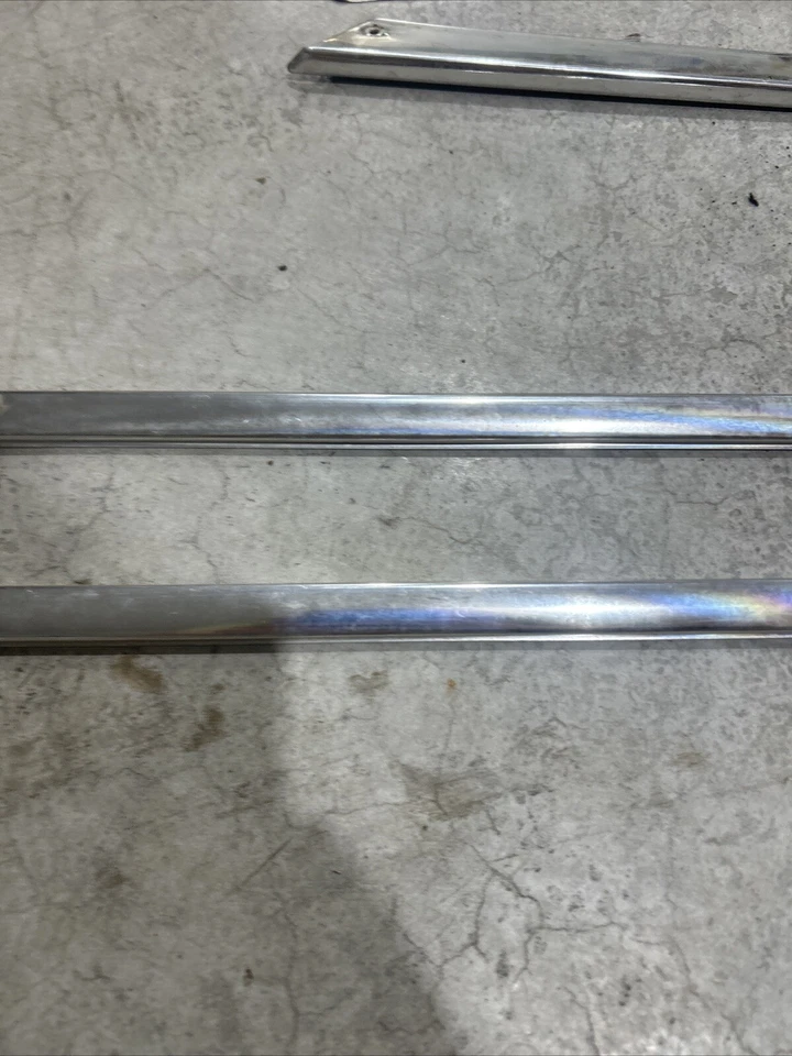 Pontiac Safari 1987-1989 vagón puerta atasco pilar B pilar superior cromo moldura  Foto 3 de 4