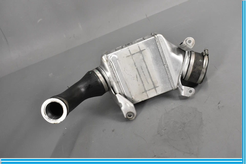 BMW 750LI F02 2009-2012 4,4 L lado derecho del pasajero motor intercooler OEM Foto 3 de 4