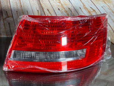 2005 - 2008 Audi A6 Quattro Tail Lights RH Passenger Lens Housing ~ NEW