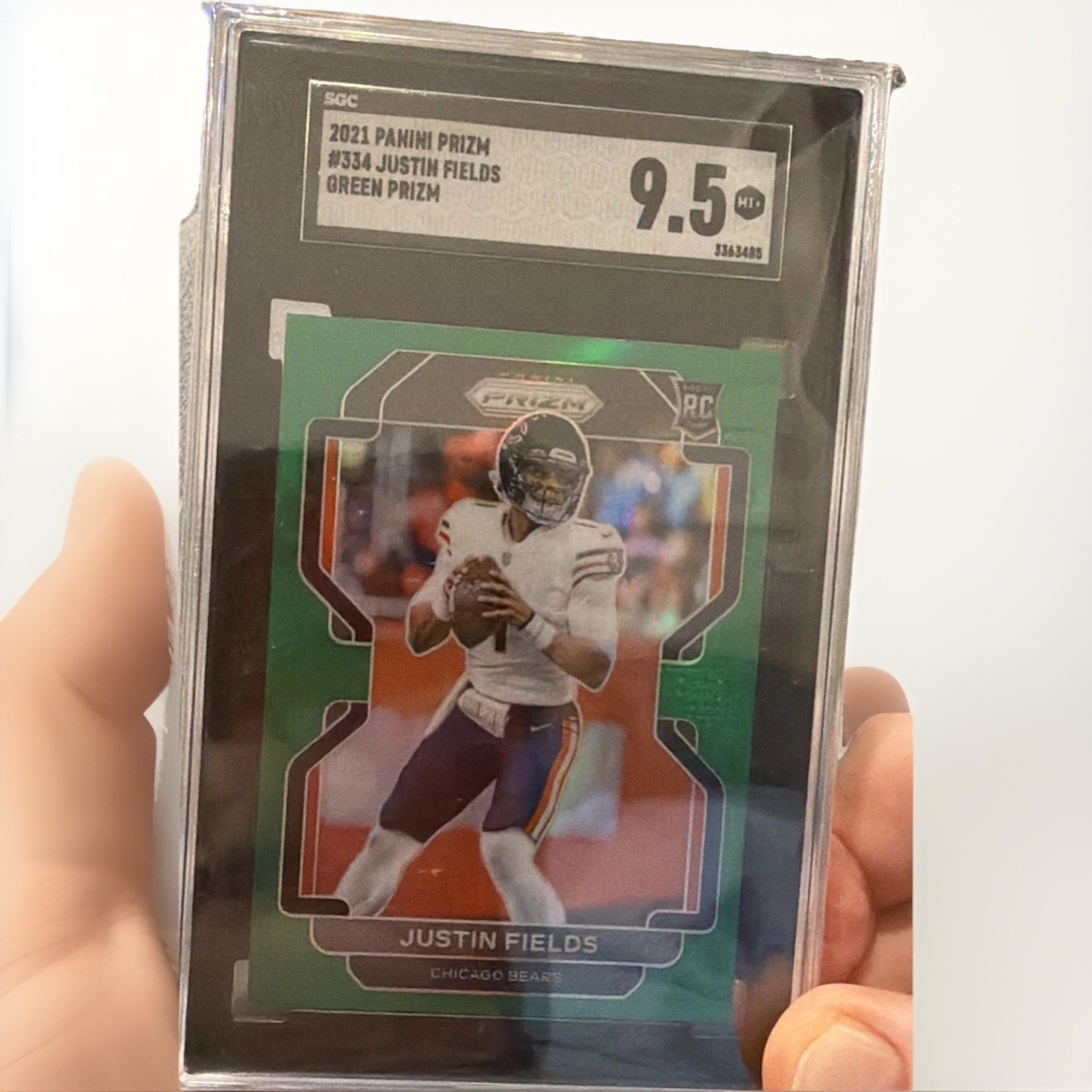 2021 Panini Prizm - Rookie Justin Fields #334 Green Prizm (RC)