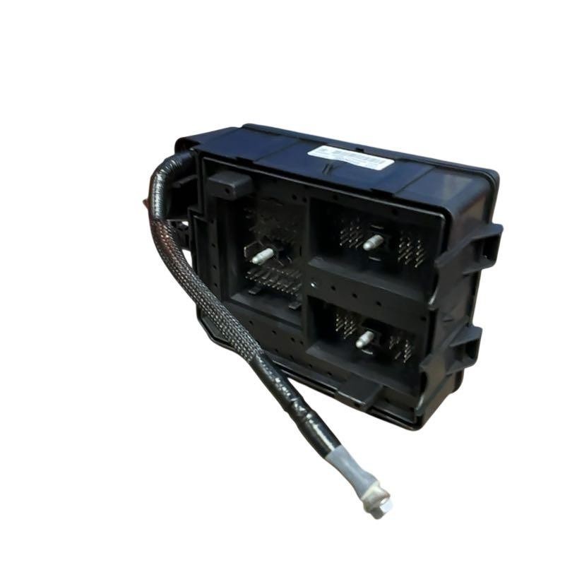Boîte à fusibles Opel Corsa E 39036045 pour résoudre les pannes de démarrage