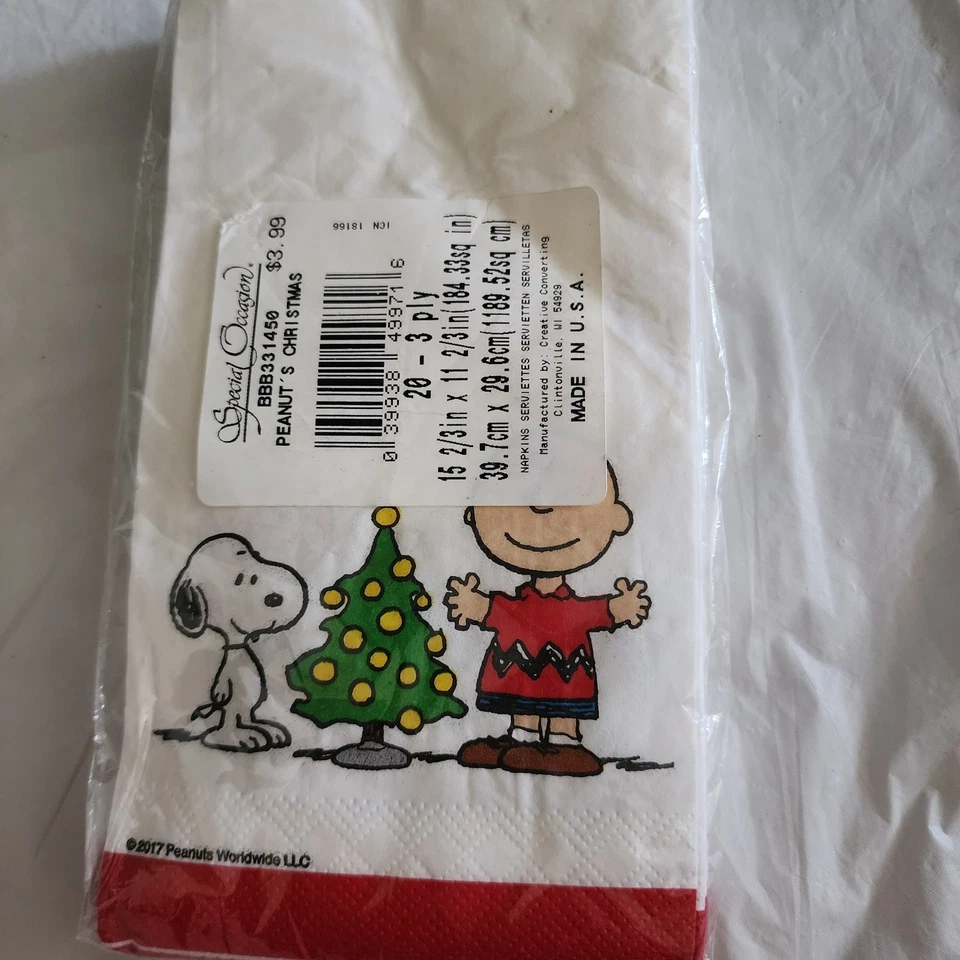 Peanuts Snoopy Christmas Dinner Party Napkins 20 Pack Supplies Holiday USA Made  - Image 2 of 3
