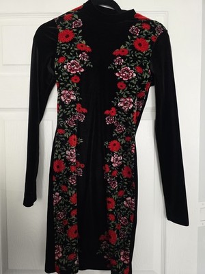 DIVIDED Black Velvet Floral Embroidered Bodycon Dress Size 6