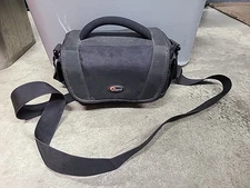 Lowepro Edit 140 Camera / Camcorder Bag - Photography Case in Black