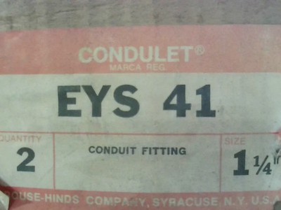 Crouse Hinds EYS 41 Condulet Size 1 1/4'' 2 Pcs-New In Box