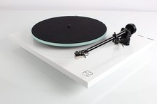 Rega Planar 2, HiFi-Plattenspieler mit RB220 ...