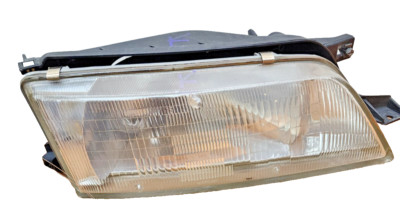 1997 1999 Nissan Maxima Right Passenger Side Headlamp Assembly OEM