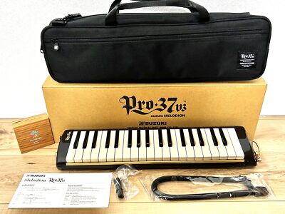 SUZUKI PRO-37 V3 Wind Keyboard Melodica Alto F-F3 Melodion w/ Soft