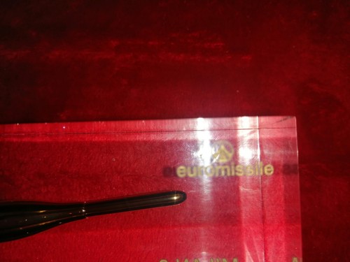 EUROMISSILE / MILAN 2T PERSPEX PAPER WEIGHT - Picture 6 of 6
