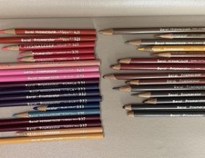 32 Vtg Prismacolor Colored Pencils Reds Browns Purples Flexible Lead USA