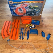 Hot Wheels World Race Power Raceway Battery Power Slot Cars Open Untested