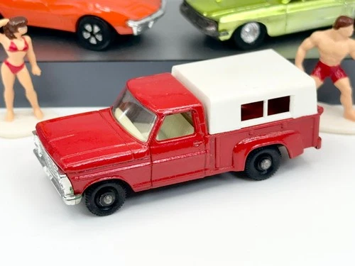 Vintage Matchbox Lesney Red FORD PICK-UP No. 6 Black Base Chrome Grill MINTY!