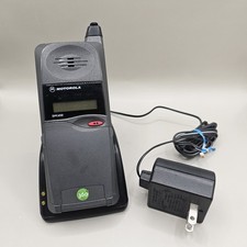 Motorola DPC650 Flip Phone w/ Charger  Does Not Work 