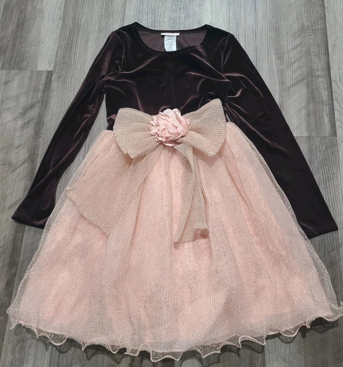 open lace back dress Amazon.com: Christmas Toddler Girls Velvet Ruffle Long Sleeve Swing Dress  Xmas Cute Warm Outfit Green Snowflake 4 Years: Clothing, Shoes & Jewelry main image 1