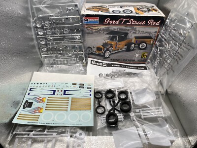 1/24 85-4336 Monogram Ford Model T Custom Street Rod w/Trailer S/I