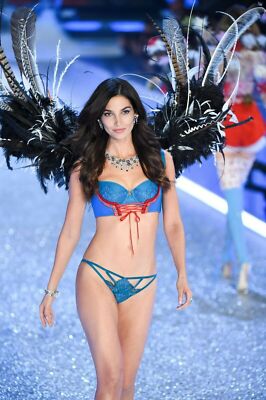 402607 Lily Aldridge 2016 WALL PRINT POSTER US | eBay