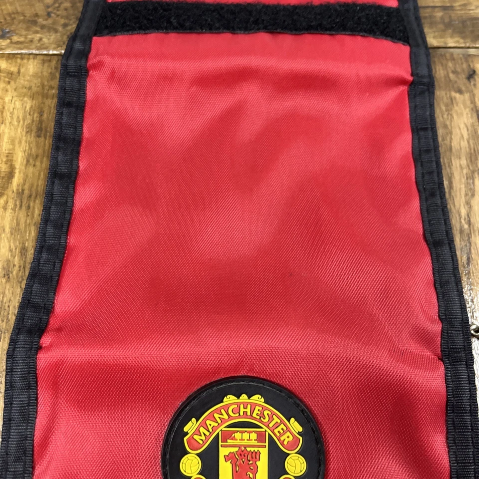 Vibrant Red/Gold/Black Manchester United Soccer/Football Trifold Wallet Vintage - Image 4 of 4