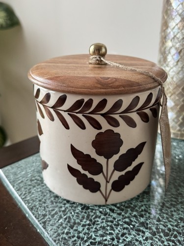 Made in India canister with brown flowers and leaves and wooden top viral HTF