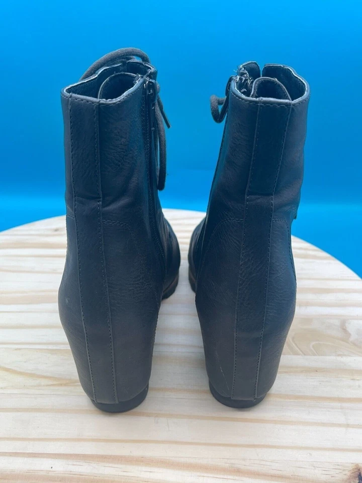 Botín Unionbay para mujer talla 8M cuero negro con cordones punta redonda cómodo Foto 3 de 4