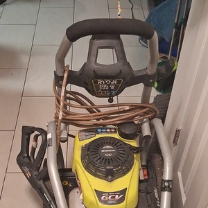 Ryobi GCV190 3100 PSI 2.5 GPM Gas Wheel-Mounted Pressure Washer