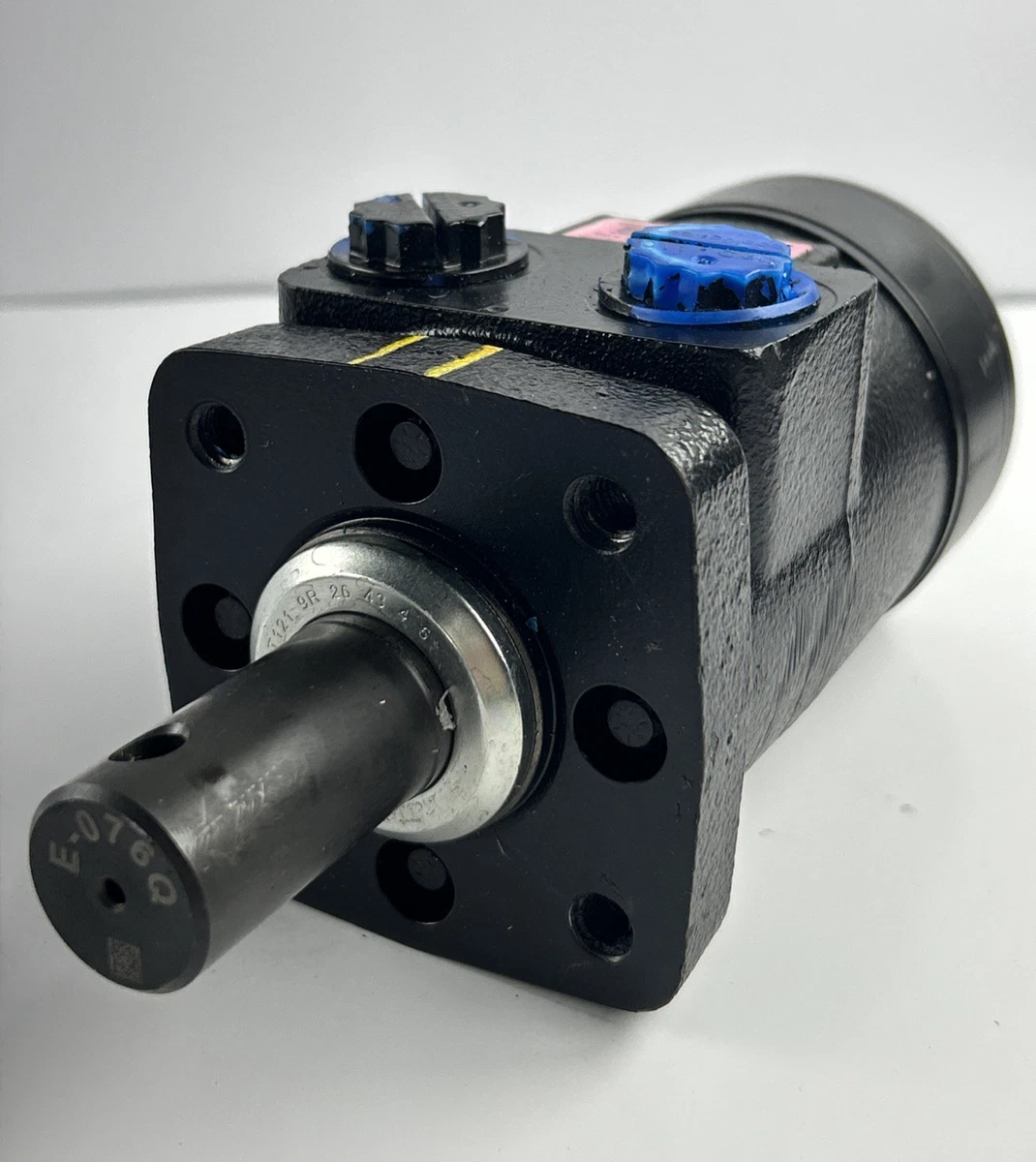 Danfoss Char-Lynn Hydraulic Motor 101-3755-009 260330M0H0167 Open Box photo 5
