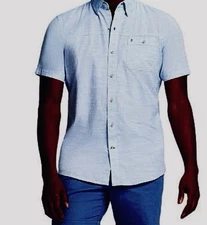 IZOD Saltwater Blue Revival Chambray Button Up Short Sleeve Size Small Shirt NWT