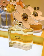 Daisy Anniversary Edition Marc Jacobs perfume - a fragrance for