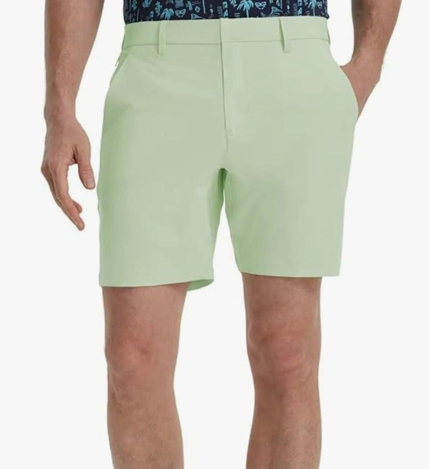 Maelreg Mens Golf Shorts 7" Light Green Size 38. New With Tags.