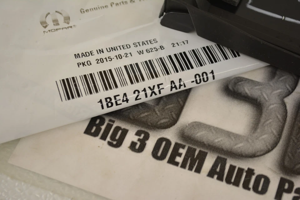 Dodge Grand Caravan 2008-2019 espejo retrovisor exterior derecho bandera apliques moldura cromo OEM Foto 3 de 3