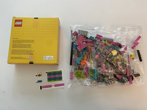 Lego Simpsons Krusty Burger Car y Simpsons sofá - Imagen 2 de 2