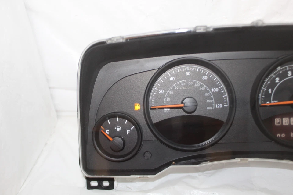 Cuadro de instrumentos velocímetro Jeep Compass/Patriot 2015 2016 2017 209.520 millas Foto 3 de 4