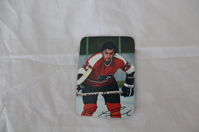 Autograph Hockey Cards Topps 1976 Insert #21 Reggie Reg Leach Flyers HOF