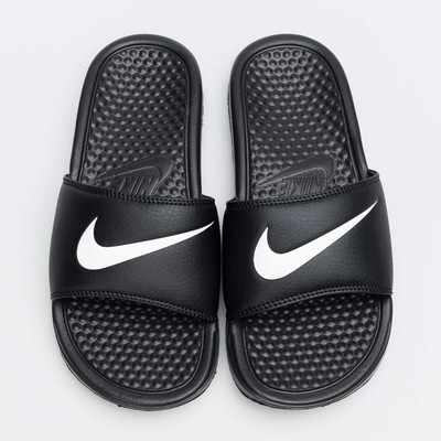 nike benassi slipper