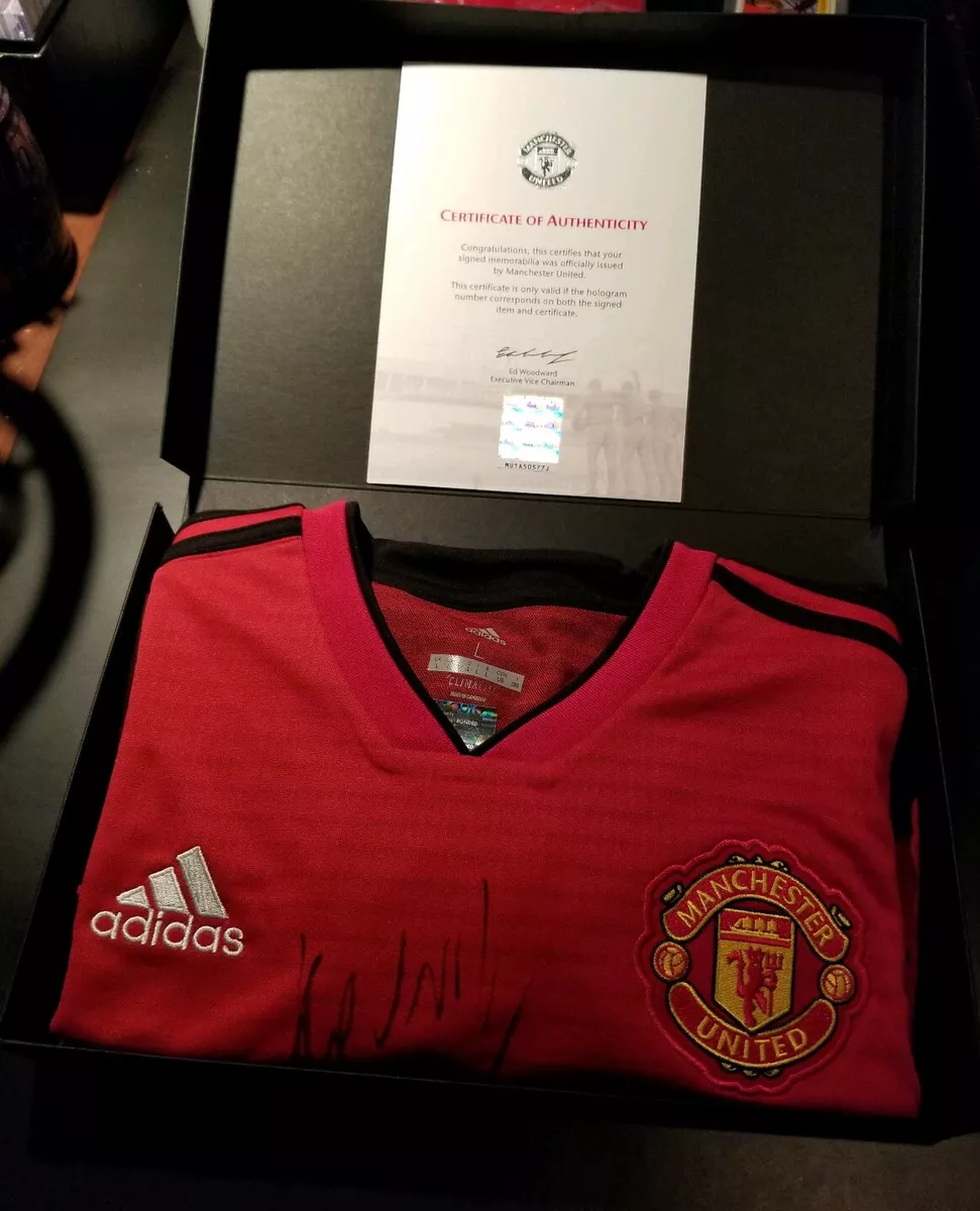 signed manchester united jersey